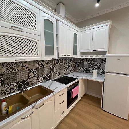 Leti Apartaments 21 Dhjetori Sc Тирана Екстериор снимка